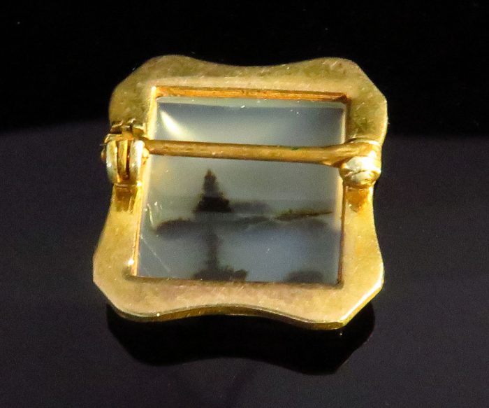 Gold Agate Brooch