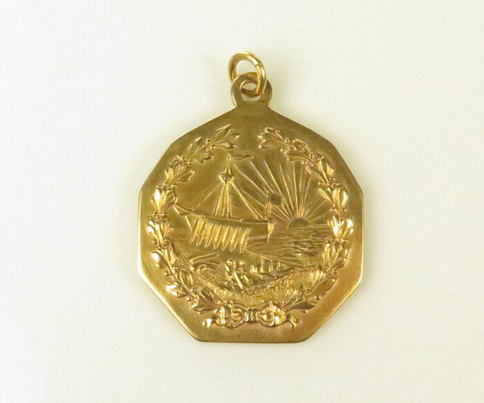 Gold Golf Medal