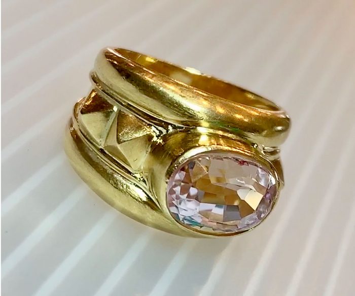 Gold Mings Kunzite Ring
