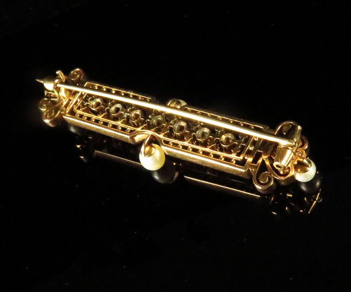 Edwardian Gold Diamond Bar Pin