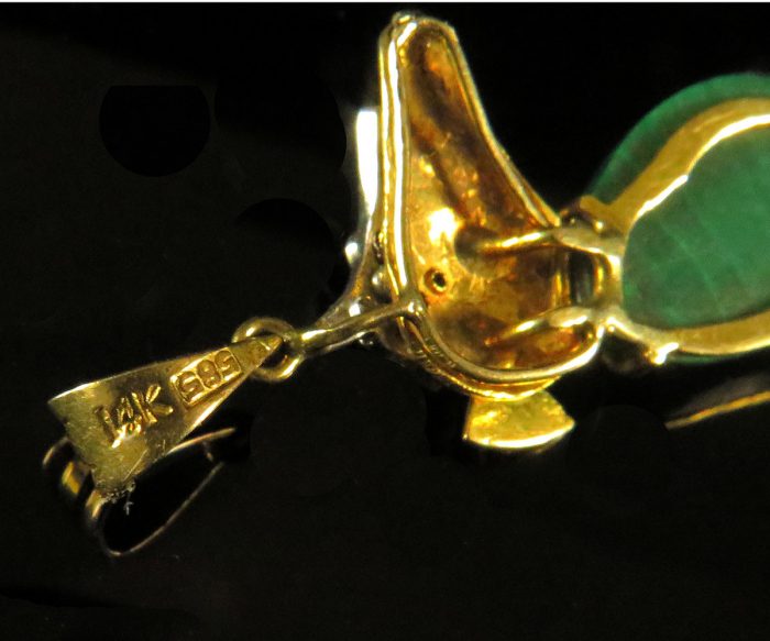 Gold Seahorse Pendant