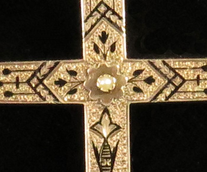 Victorian Gold Cross with Taille d'Eparne