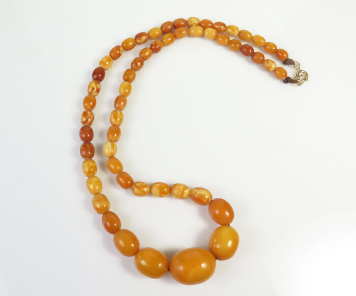 Vintage Graduated Egg Yolk Amber Beads